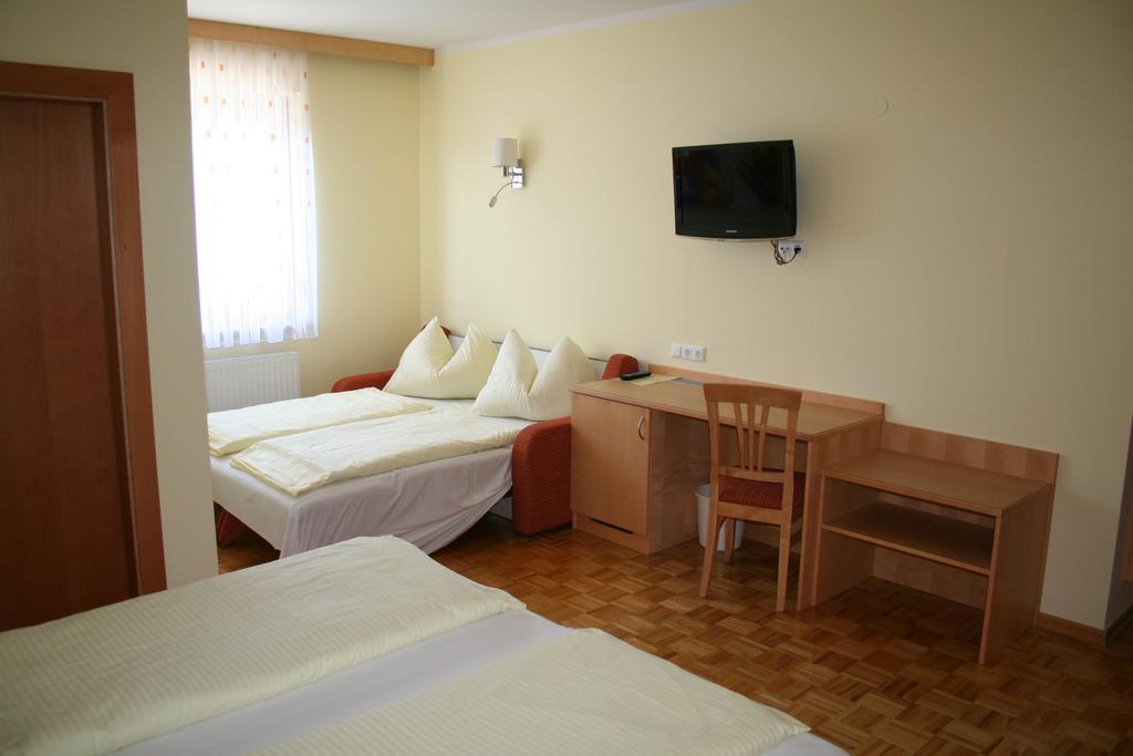 Hotel Restaurant Thadeushof Techelsberg Номер фото