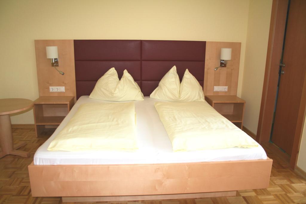 Hotel Restaurant Thadeushof Techelsberg Номер фото