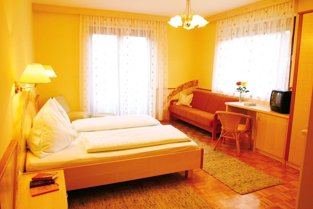 Hotel Restaurant Thadeushof Techelsberg Номер фото