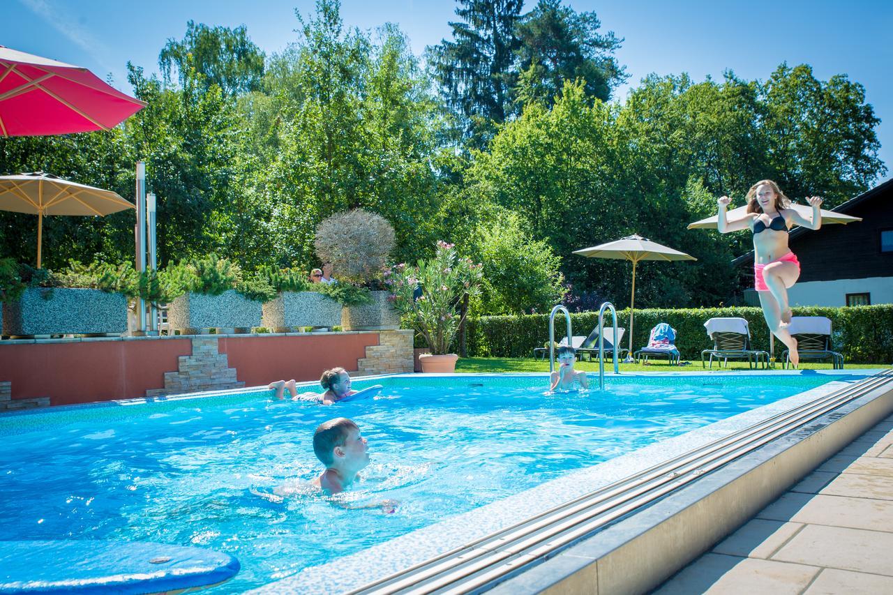 Hotel Restaurant Thadeushof Techelsberg Экстерьер фото